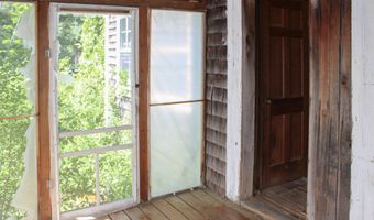 117 Blackstrap Rd, Falmouth, ME 04105