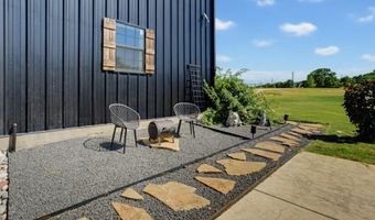 129 Coyote Cave Ln, Alvord, TX 76225