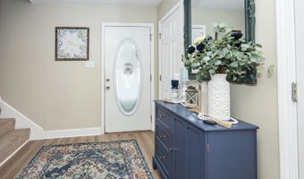 14048 Seymour Dr, Biloxi, MS 39532