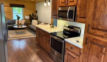 1118 Hawthorne St, Alexandria, MN 56308