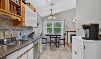 507 Greenwich Dr, Albany, NY 12203