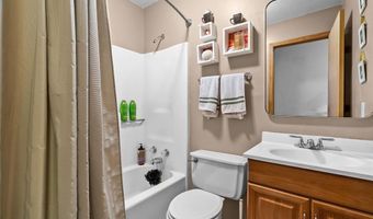 1437 Castle Mill Dr, Arnold, MO 63010