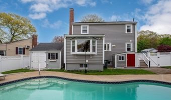 15 Palmer Rd, Beverly, MA 01915