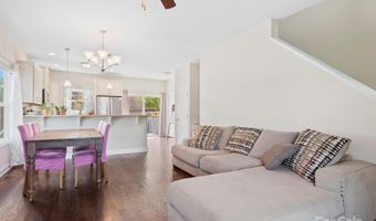 18 Greenwood Fields Dr, Asheville, NC 28804