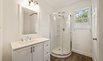 835 E Lincoln Rd, Alcoa, TN 37701