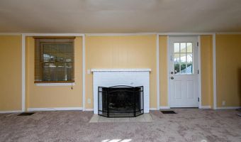 2 Woodbrook Dr, Aberdeen, NJ 07747