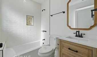 2111 S Bronson Ave, Los Angeles, CA 90018