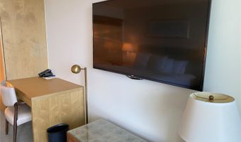 383 Kalaimoku St 1803, Honolulu, HI 96815