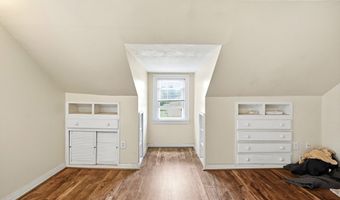 115 Poplar St, Agawam, MA 01030