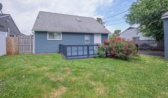 12 Jase Ct, Albany, NY 12208