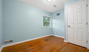 8721 WATERFORD Rd, Alexandria, VA 22308