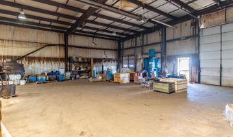 150 Green Dr, Avilla, IN 46710