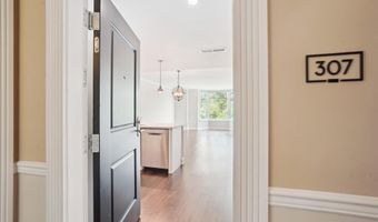 4915 HAMPDEN Ln 307, Bethesda, MD 20814