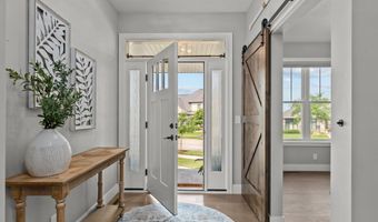 5644 N SUMMERLAND Dr, Appleton, WI 54913