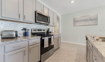 511 AUBURN GROVE Ter, Auburndale, FL 33823