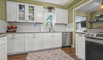 1223 Aurora Hill Dr, Aurora, OH 44202