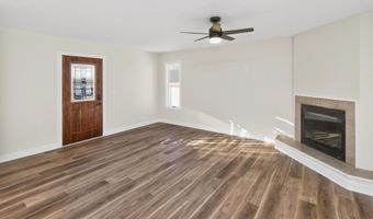 606 1st Ave S, Altoona, IA 50009