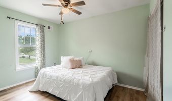 39 Georgetown Blvd, Barnegat, NJ 08005