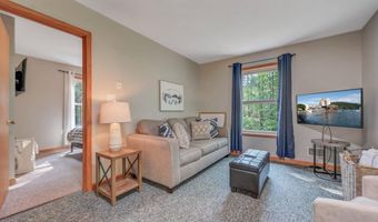 238 King Arthur Rd, Blakeslee, PA 18610
