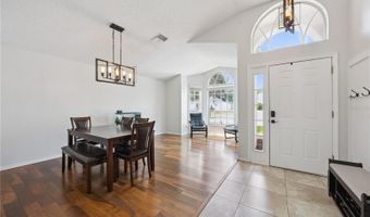 1047 ROYAL OAKS Dr, Apopka, FL 32703