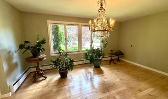 281 Clyde Rd, Bangor, ME 04401
