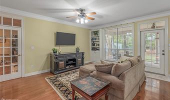 400 Crouch Rd, Benton, LA 71006