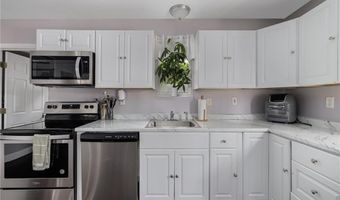 100 Pine Grove St, East Providence, RI 02916