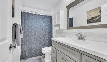 239 Cape May Ave, Bayville, NJ 08721