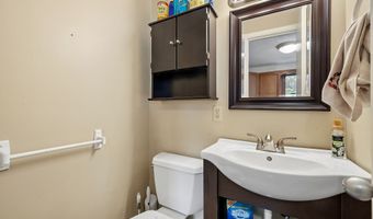 138 Butternut Ln A, Bristol, CT 06010
