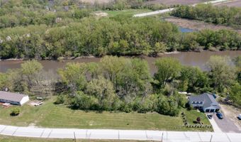 603 S 4th St, Adel, IA 50003
