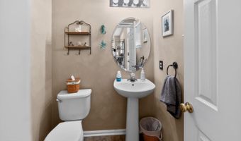 222 W HOPE Ct, Bear, DE 19701