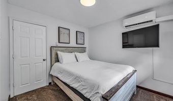 130 Graybark Ln, Amherst, OH 44001