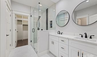 18 Winterhawk Dr, Arden, NC 28704