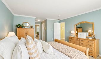 21 ORCHID Ln, Barnegat, NJ 08005