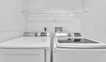 3370 Hidden Bay Dr 1002, Aventura, FL 33180