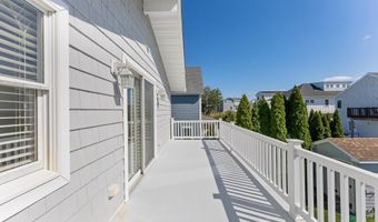 56 W 13th St, Avalon, NJ 08202