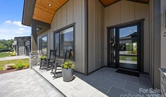 318 Avery Trail Dr, Arden, NC 28704