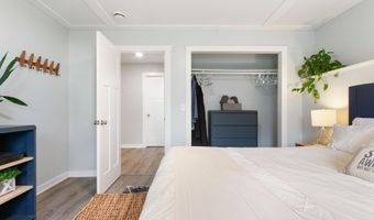 10902 Woodedge Dr, Allendale, MI 49401