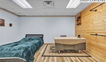 9211 N NC Hwy 194 N, Lansing, NC 28643