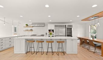 6032 28TH St N, Arlington, VA 22207