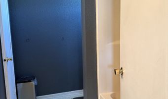 8113 Maple Stream Ln, Indianapolis, IN 46217