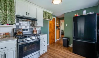 96 Hendricks Blvd, Amherst, NY 14226