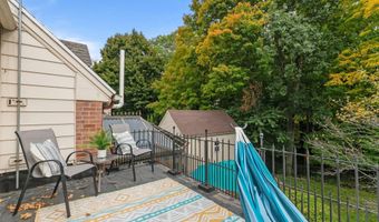 280 RIVER Dr, Appleton, WI 54915