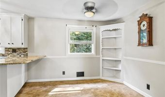 410 Diamond Hill Rd, Warwick, RI 02886