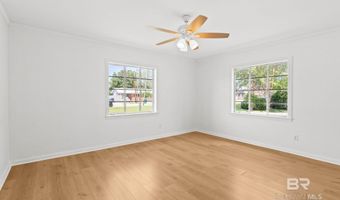 402 E Poplar St, Atmore, AL 36502