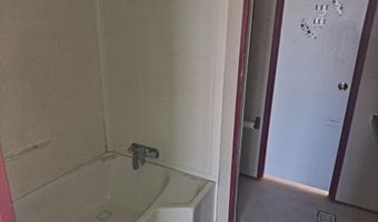 2209 Sandyridge Dr, Carlsbad, NM 88220