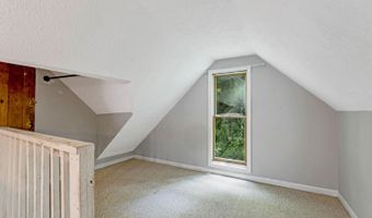 181 Market St, Aurora, IN 47001