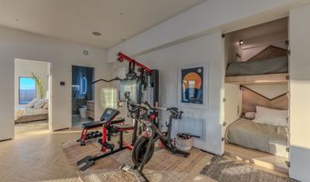 289 Ledgewood Dr, Bethlehem, NH 03574