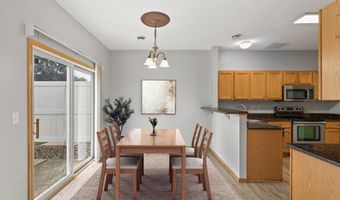 6524 154th St W 107, Apple Valley, MN 55124