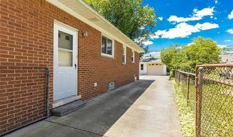 8422 Niver Ave, Allen Park, MI 48101